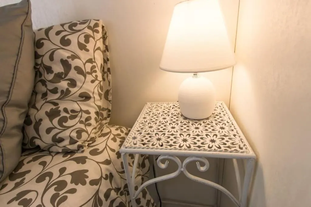Relaxing Modern Room With Private Bathroom Alghero Italy
